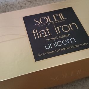 Soleil flat iron